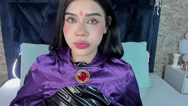 Lily Woodz online show from October 2025 07:10:01 PM