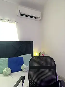 Lily Woodz online show from March 2026 07:04:02 PM