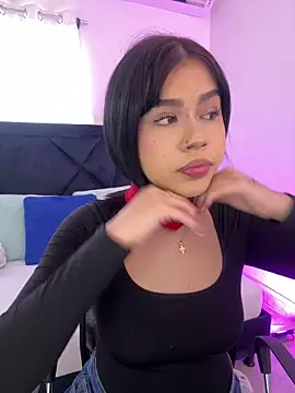 Lily Woodz online show from March 2026 07:16:01 PM