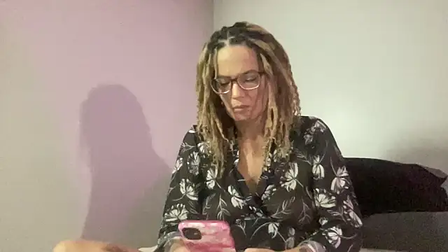 skarfos1babe69 online show from December 2024 02:48:02 PM