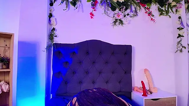 AnikaRomanoff online show from March 2025 06:29:02 PM