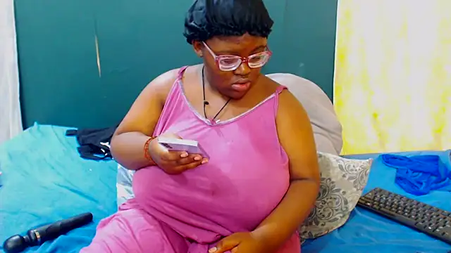 Damm Bobbies online show from April 2026 01:03:01 PM