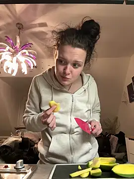 Snapshot of milabandolero chatting on January 2025 06:12:02 PM milabandolero online show from January 2025 06:12:02 PM