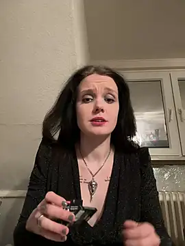 Snapshot of milabandolero chatting on December 2024 05:18:02 PM milabandolero online show from December 2024 05:18:02 PM