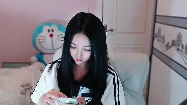 xiao-xiao-D online show from March 2025 12:01:01 PM