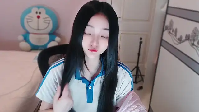 Snapshot of xiao-xiao-D chatting on November 2025 02:44:02 AM xiao-xiao-D online show from November 2025 02:44:02 AM