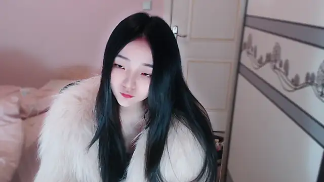 xiao-xiao-D online show from October 2025 09:19:02 AM