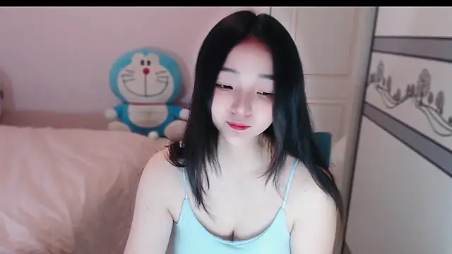 xiao-xiao-D online show from October 2025 09:17:02 AM