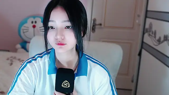 xiao-xiao-D online show from March 2025 02:11:02 PM