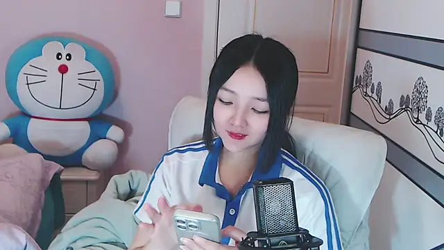 xiao-xiao-D online show from February 2025 05:24:01 AM