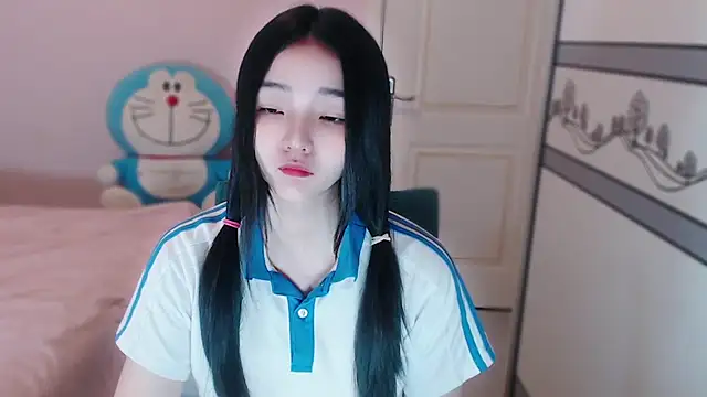 xiao-xiao-D online show from October 2025 02:34:01 AM