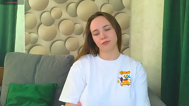 Cute smile sharon online show from September 2025 11:06:02 AM