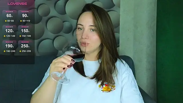 Cute smile sharon online show from October 2025 11:45:02 AM
