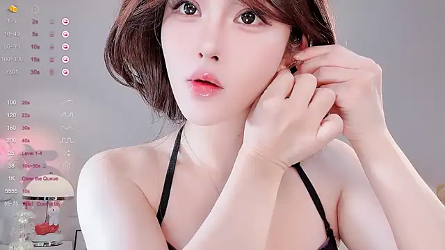 Snapshot of Irene--- chatting on May 2026 03:04:01 AM Irene--- online show from May 2026 03:04:01 AM