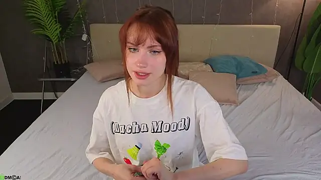 Mollly Rouge online show from April 2026 12:15:02 AM