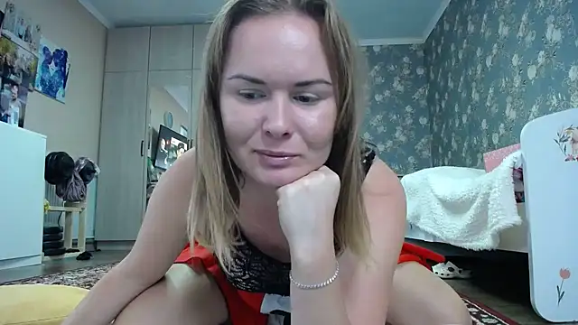 Snapshot of _Miss_Vanilla_ chatting on September 2025 06:04:02 AM Miss Vanilla online show from September 2025 06:04:02 AM