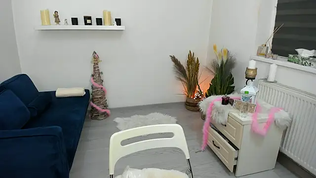 Aileen Stone online show from December 2024 06:22:02 PM