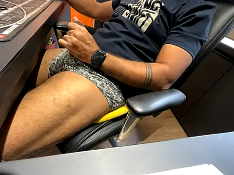 Nil Talreja online show from October 2025 10:06:02 AM