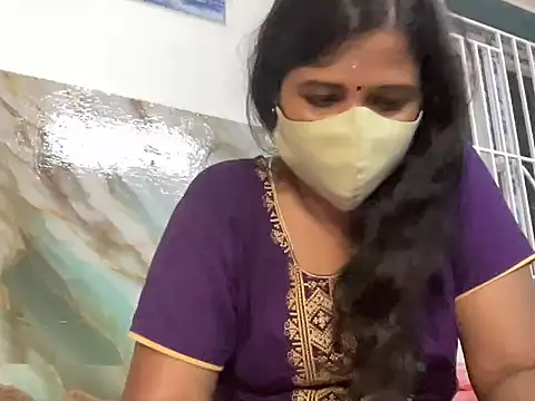 Tamil Sanjana  online show from October 2025 01:21:02 PM