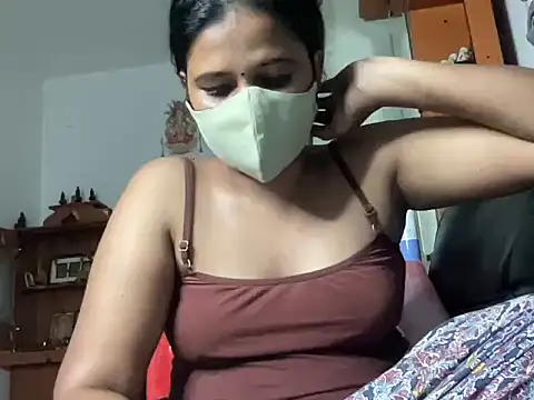 Tamil Sanjana  online show from October 2025 07:36:01 PM