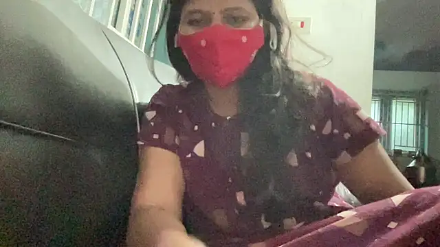 Snapshot of Tamil_Sanjana_ chatting on February 2026 01:33:01 AM Tamil Sanjana online show from February 2026 01:33:01 AM