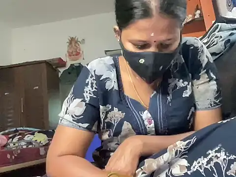 Tamil Sanjana  online show from November 2025 10:37:01 AM