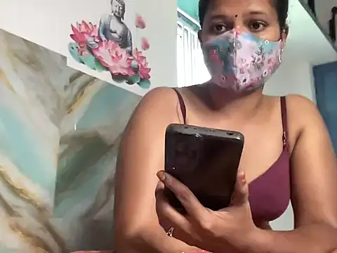 Tamil Sanjana  online show from November 2025 07:13:01 AM