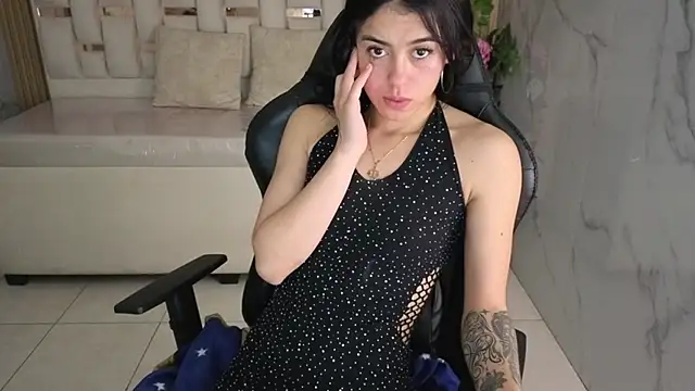 Snapshot of honey_torres_sub chatting on April 2026 06:15:01 PM honey torres sub online show from April 2026 06:15:01 PM