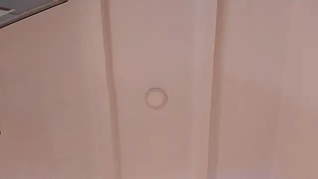 Alissonroses online show from February 2026 07:15:02 PM