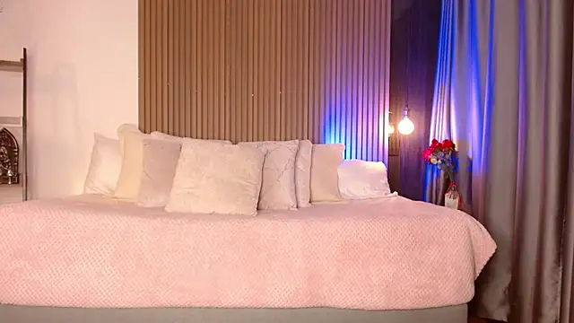 Sienna Blake  online show from October 2025 08:08:02 PM