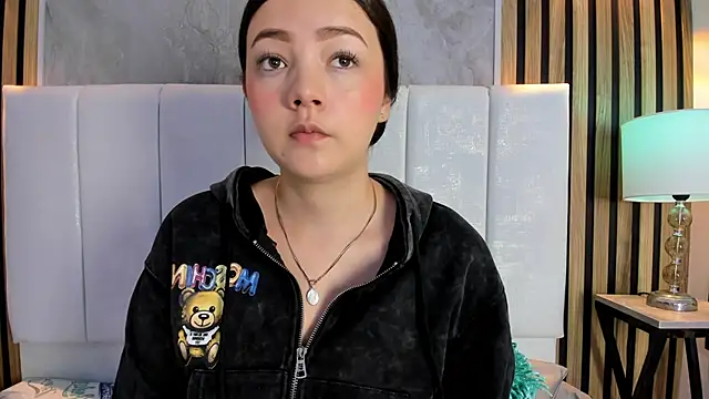 Samantha Good online show from December 2025 12:32:02 PM