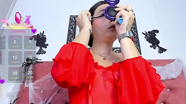 Snapshot of Samantha_Good chatting on October 2025 12:39:01 PM Samantha Good online show from October 2025 12:39:01 PM