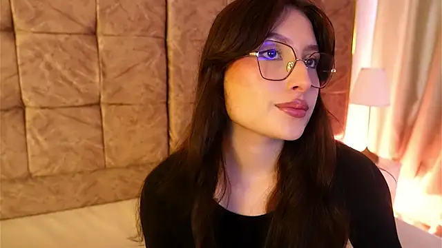 Daisha Riley online show from April 2026 12:39:01 PM