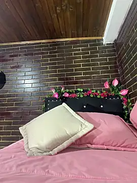 Snapshot of CintiaWalker chatting on February 2026 01:49:02 AM CintiaWalker online show from February 2026 01:49:02 AM