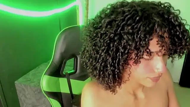 Snapshot of CintiaWalker chatting on March 2026 01:12:02 PM CintiaWalker online show from March 2026 01:12:02 PM