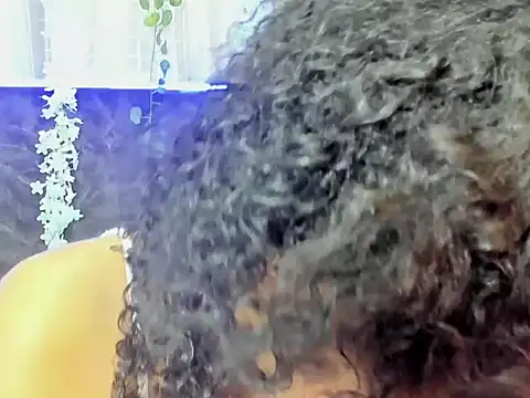 CintiaWalker online show from November 2025 12:43:01 PM