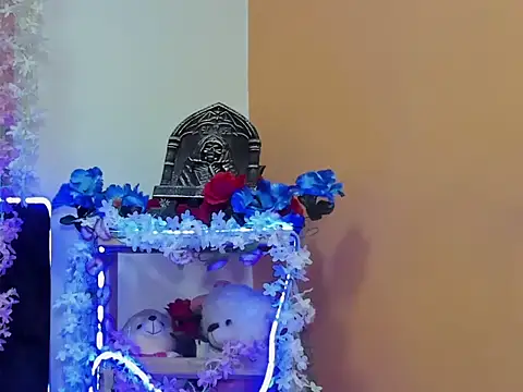 CintiaWalker online show from November 2025 12:20:01 PM