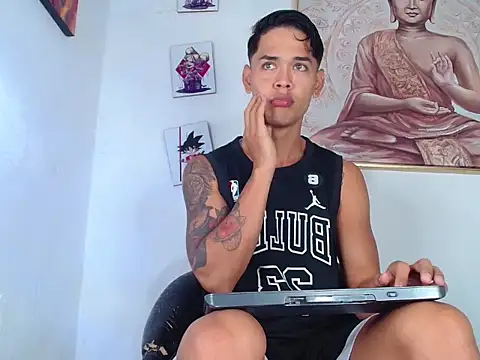 Andres Santos777 online show from December 2025 04:01:02 PM