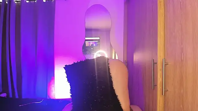 valeria montess online show from March 2025 05:39:01 PM