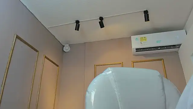 PerlaPreciosa online show from February 2026 04:04:02 AM