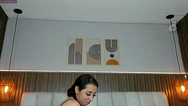PerlaPreciosa online show from May 2026 03:54:02 AM