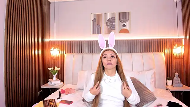 PerlaPreciosa online show from April 2026 04:03:01 AM