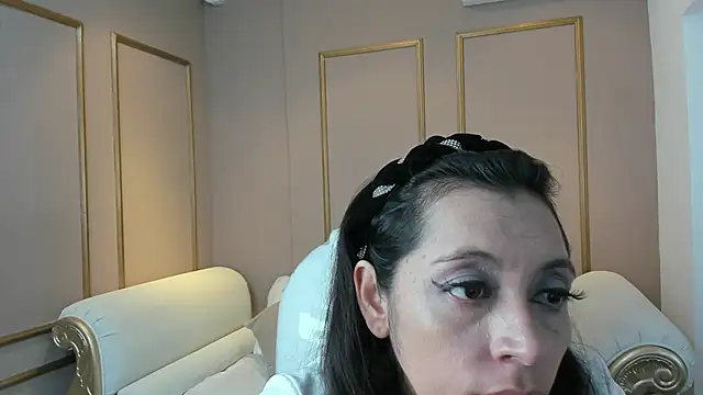 PerlaPreciosa online show from November 2025 03:54:02 AM