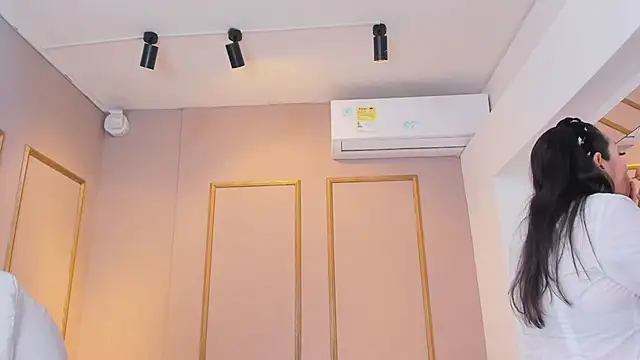 PerlaPreciosa online show from February 2026 04:09:02 AM