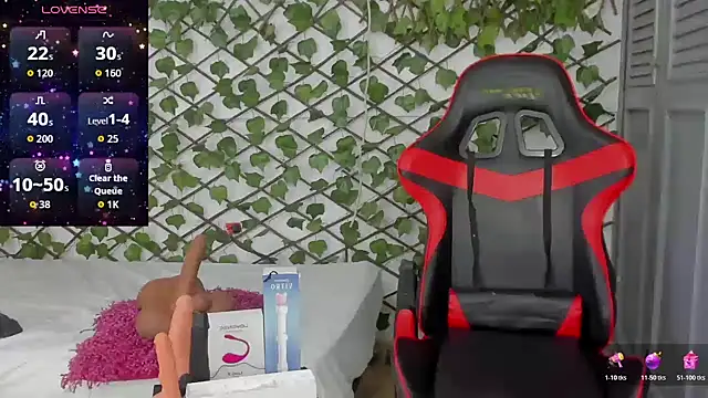 dani-lue online show from November 2025 12:42:02 PM