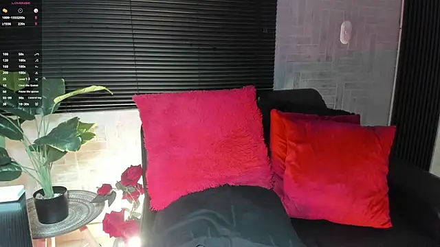 JhonyMiller  online show from October 2025 08:19:02 PM