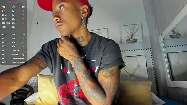 JhonyMiller  online show from October 2025 07:46:02 PM