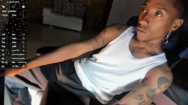 JhonyMiller  online show from November 2025 04:44:02 PM