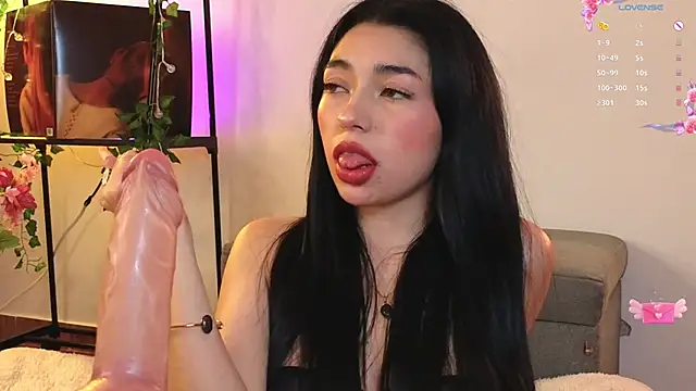 Snapshot of Sweet_Nyx chatting on March 2025 11:27:02 PM Sweet Nyx online show from March 2025 11:27:02 PM