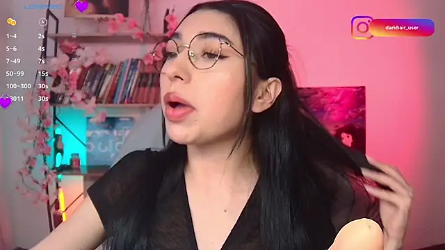 Snapshot of Sweet_Nyx chatting on June 2026 11:32:02 PM Sweet Nyx online show from June 2026 11:32:02 PM